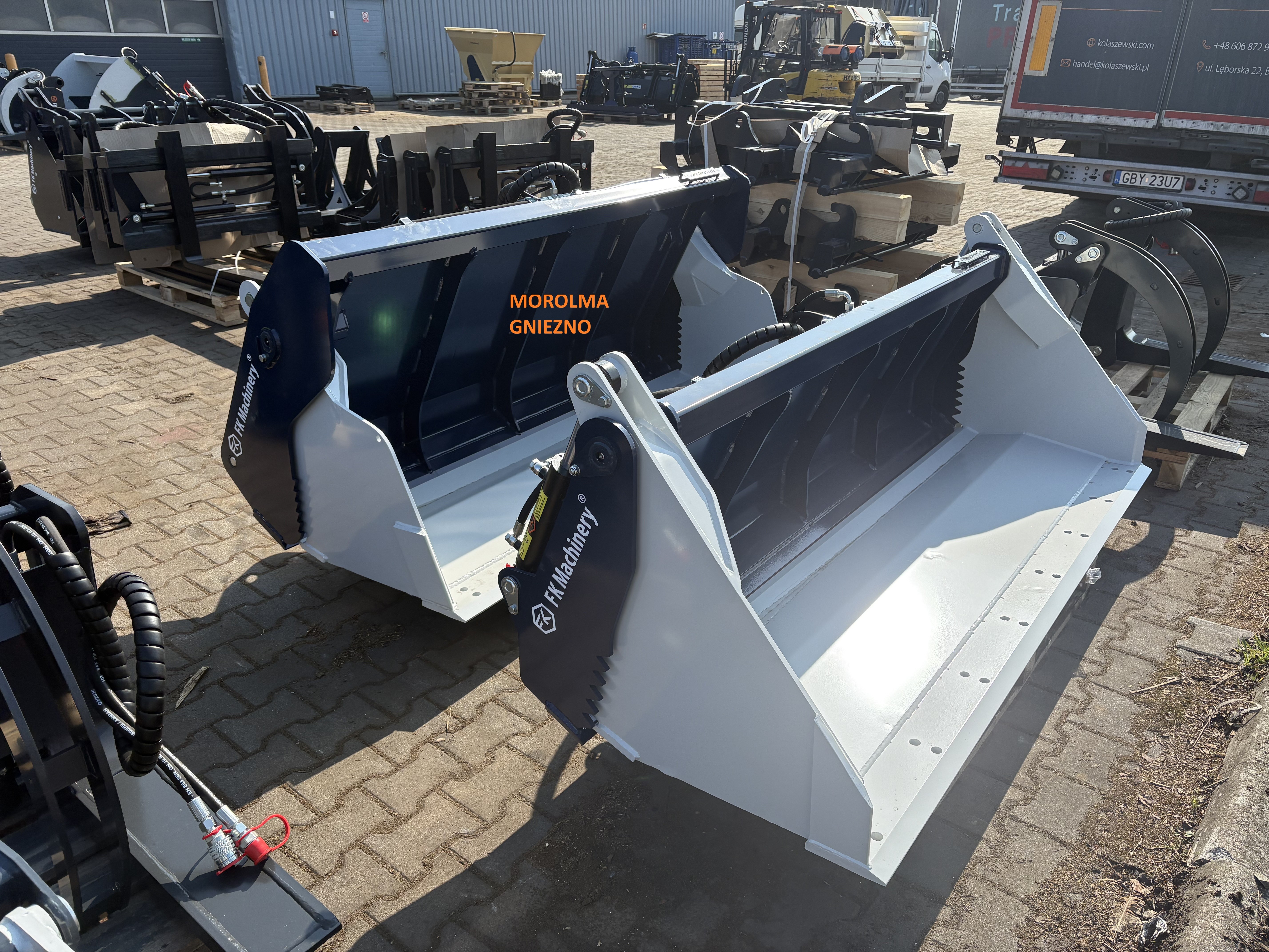 Łyżka budowlana wielofunkcja 4w1 FK Machinery 2,4m XL41B hydrauliczna — zdjęcie 1