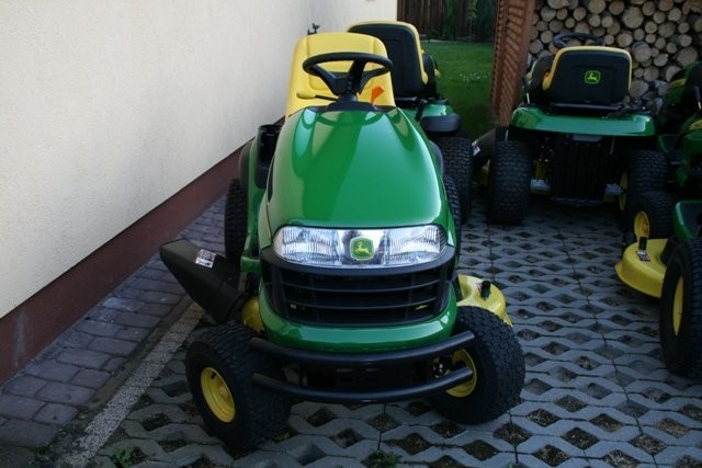 kosiarki JOHN DEERE LA105 i LA135 — zdjęcie 2