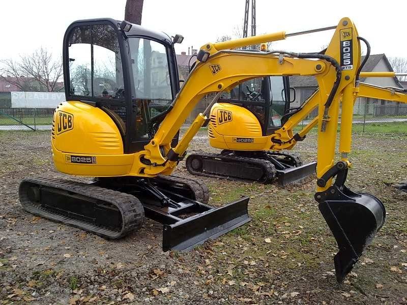 JCB 8025 ZTS 2008 rok — zdjęcie 3