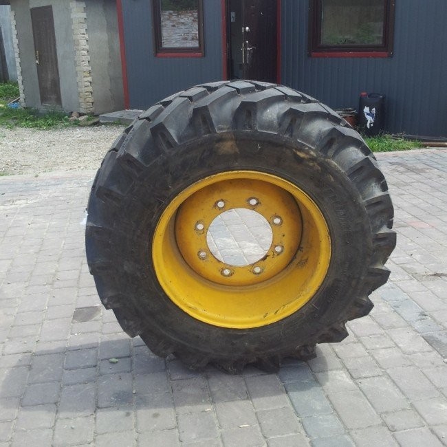 Opony 12,5-20 z felgami 11x20 do maszyn budowlanyc — zdjęcie 3