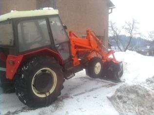 ZETOR 7211 z ładowaczem — zdjęcie 6