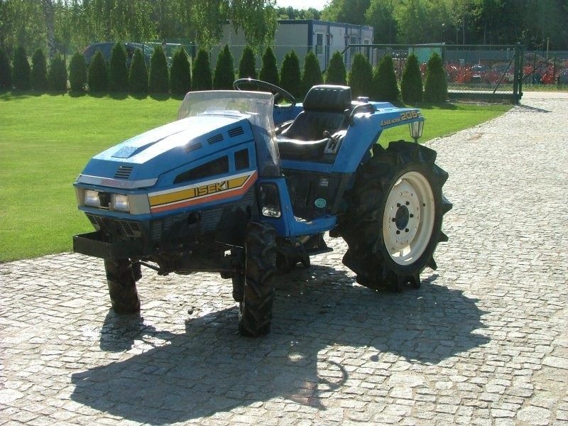 Mini Traktorek Iseki TU205 Landhope 4x4 — zdjęcie 3