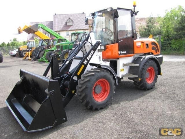 ŁADOWARKA BOBCAT AL440 TURBO — zdjęcie 3