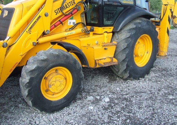 Koparko ładowarka JCB 3CX Contractor z roku 2001 / — zdjęcie 4
