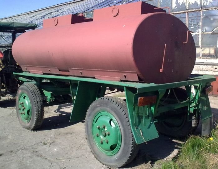 Sprzedam Beczkowóz -przyczepa dwuosiowa 4500l — zdjęcie 2