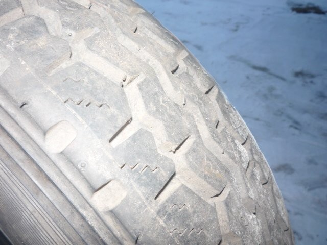 Opony jak nowe 6.50/16C — zdjęcie 3