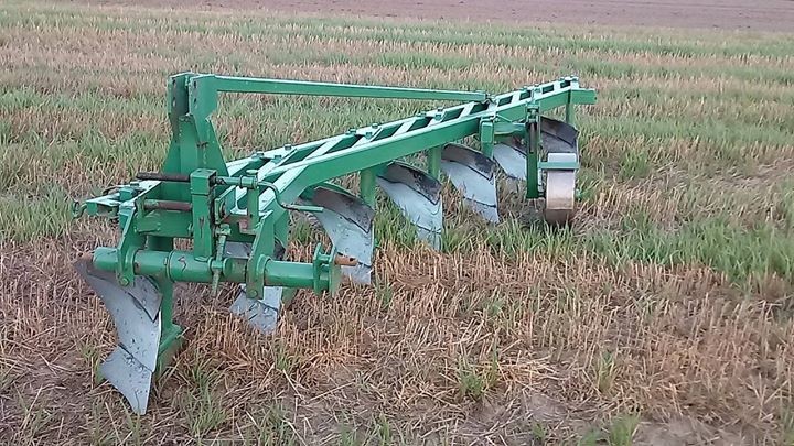 pług podorywkowy unia grudziądz 7 skib — zdjęcie 2