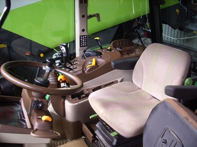 2004 John Deere 5820 — zdjęcie 2
