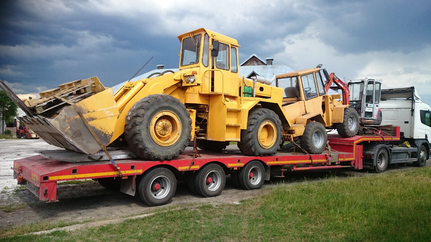 Transport maszyn ciężkich KOPARKO ŁADOWARKA ŁADOWARKA MASZYNY