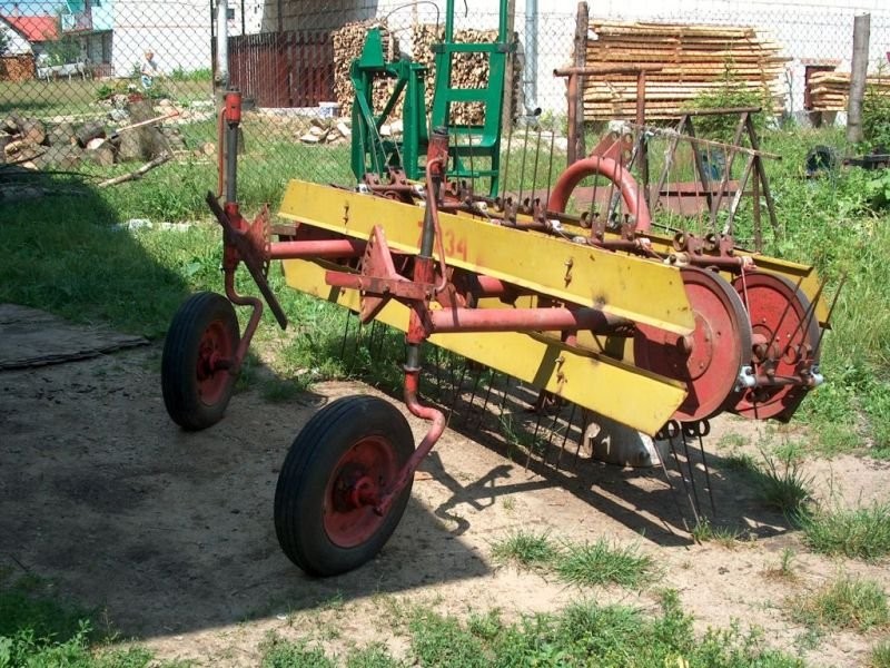 Przetszasarko-zgrabiarka,Z-234