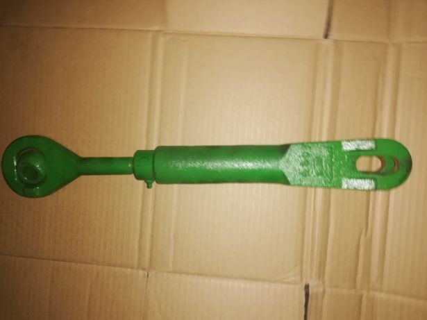 Wieszak John Deere 5045E, 5055E, 5065E, 5065M, 5075E, 5075M, 5076E, 50 — zdjęcie 1