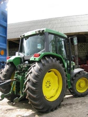 Sprzedam ciągnik JOHN DEERE 6400 1997 r — zdjęcie 1