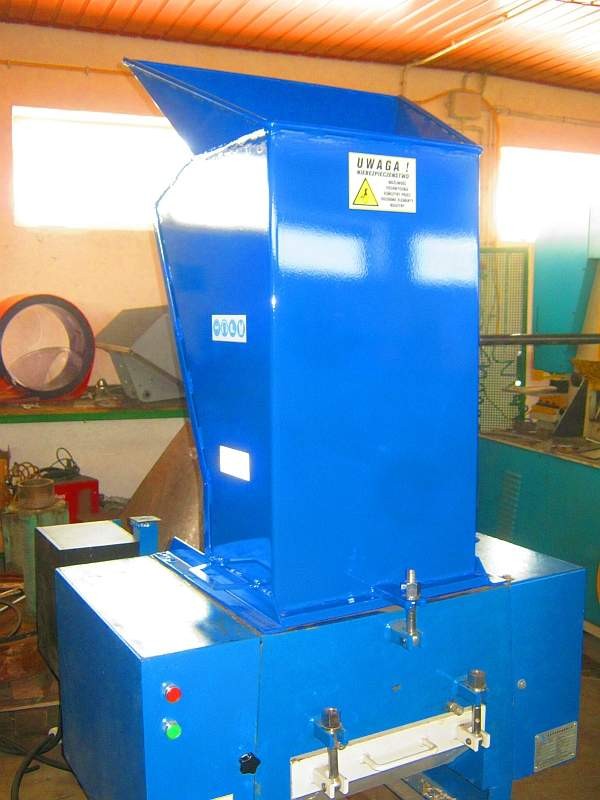 ROZDRABNIACZ TWORZYW SZTUCZNYCH I ODPADÓW ZE STOLARNI, 11 kW — zdjęcie 5