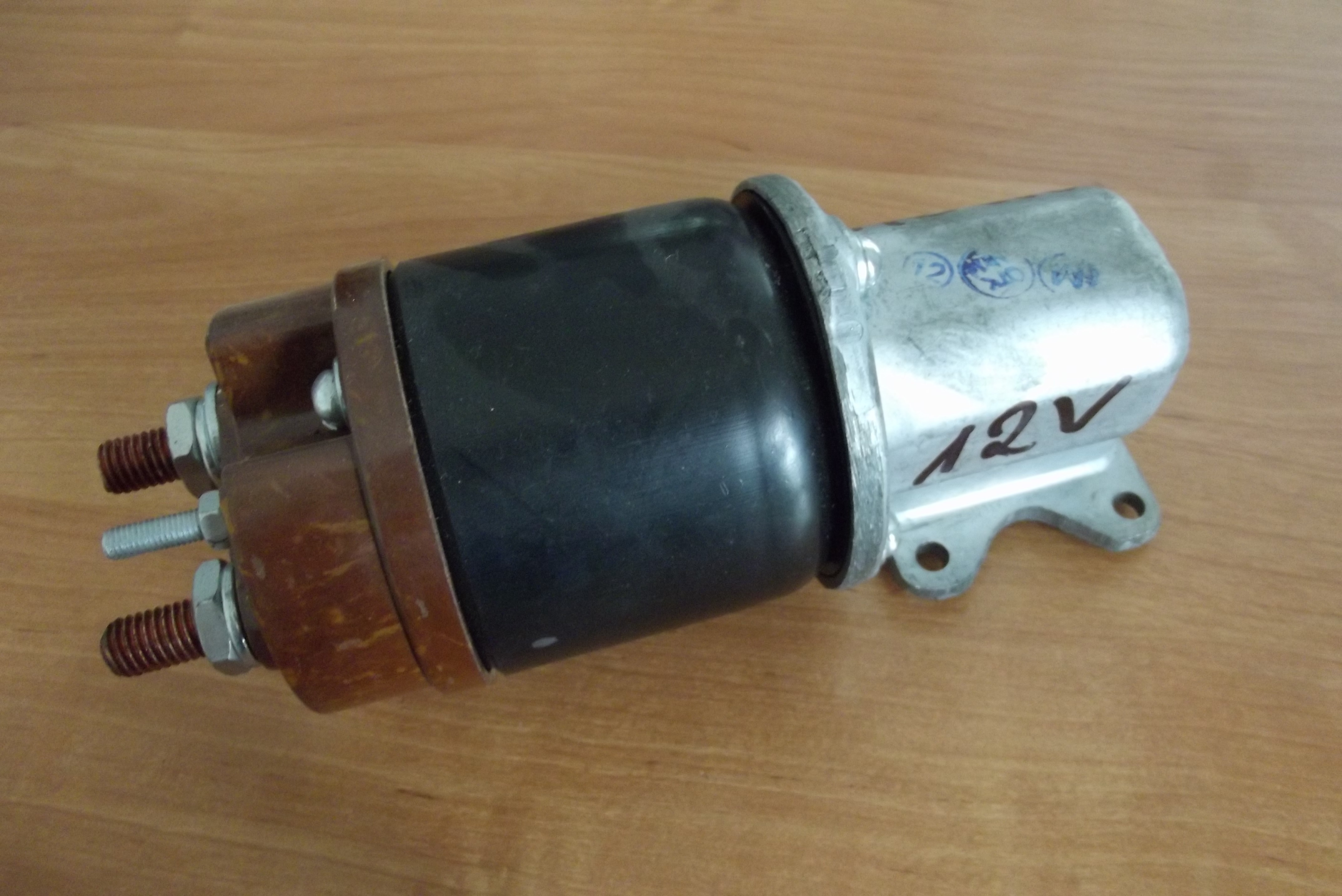 Wyłącznik elektromagnetyczny rozrusznika MTZ ORYGINAŁ — zdjęcie 1