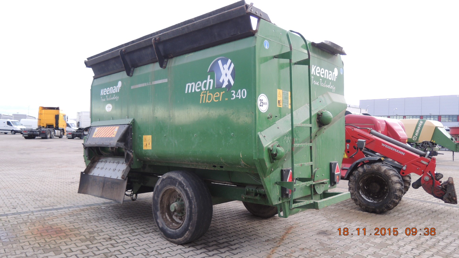 Wóz paszowy KEENAN MF340 nr ser.MF34D228 2012r. — zdjęcie 1