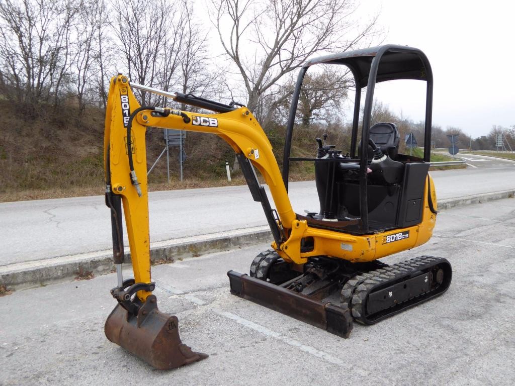 2010 JCB 8018 CTS — zdjęcie 4