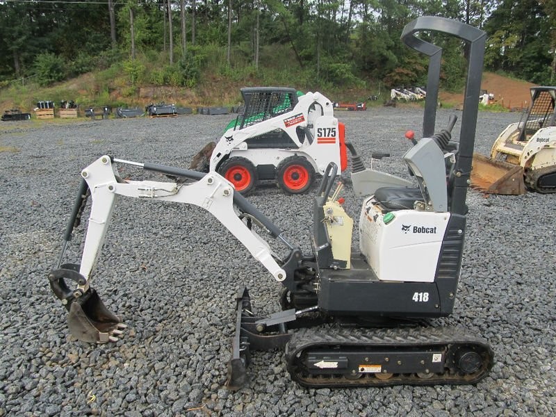 Bobcat 418  Minikoparka — zdjęcie 1