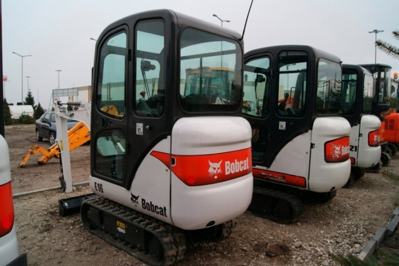 BOBCAT E16 LONG NOWA 14KM MINI KOPARKA LEASING GWR — zdjęcie 2
