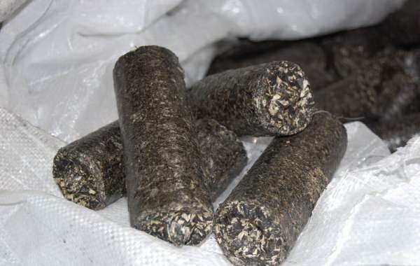 Sprzedam pellet i brykietów z łuski słonecznika — zdjęcie 1