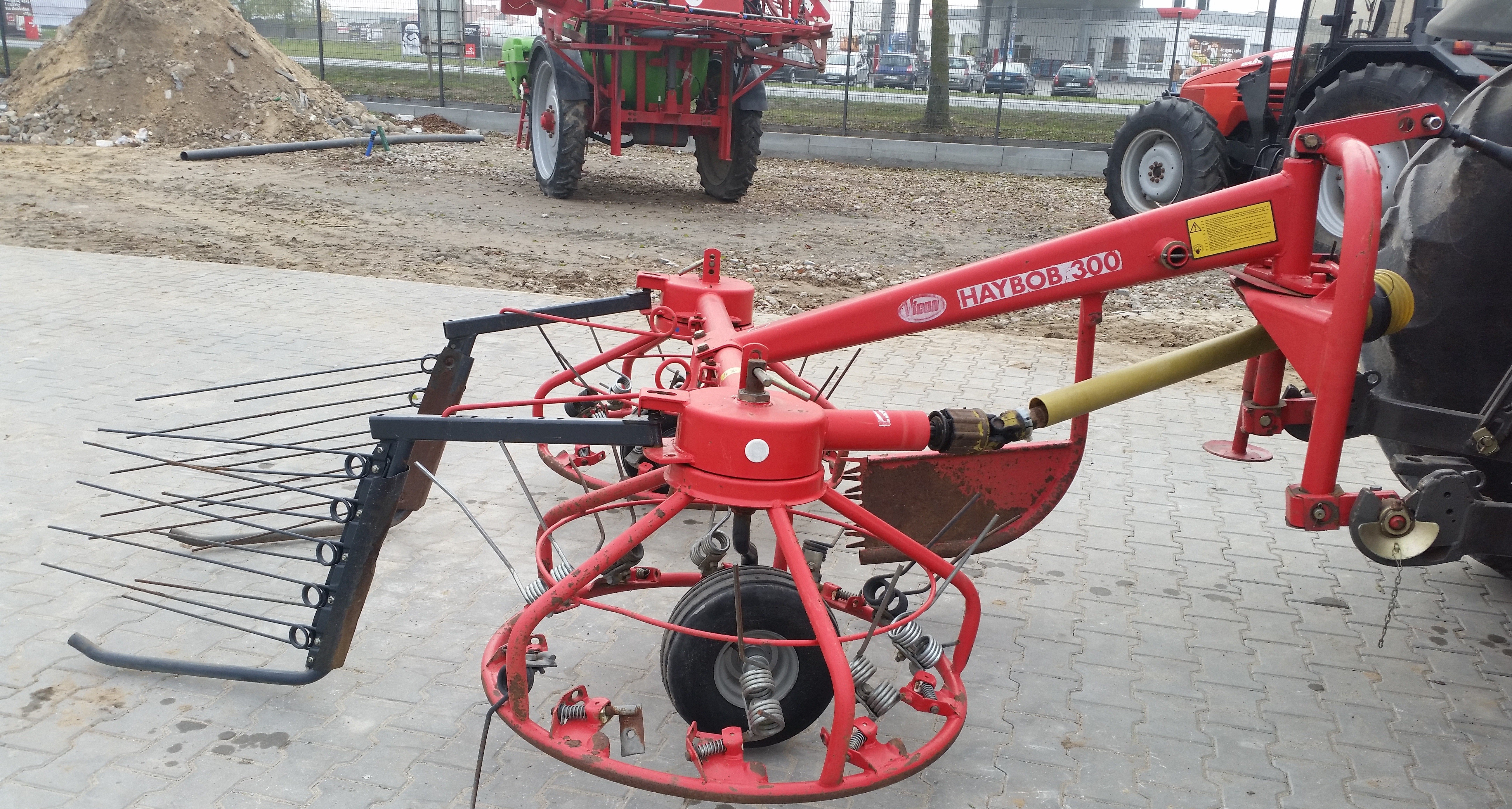  Przewracarka przetrząsarka do siana HAYBOB 300 — zdjęcie 4