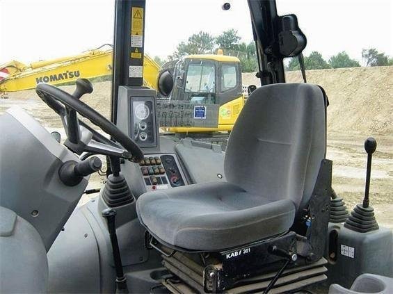Komatsu WB 93-R Koparko-ladowarki — zdjęcie 5