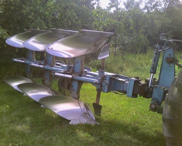 Pług 3 skibowy BEDET obrotowy hydrauliczny — zdjęcie 2