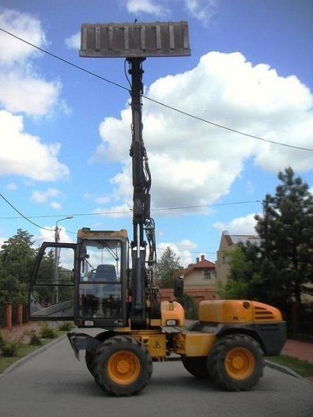 mecalac 10msx 2001 r — zdjęcie 2