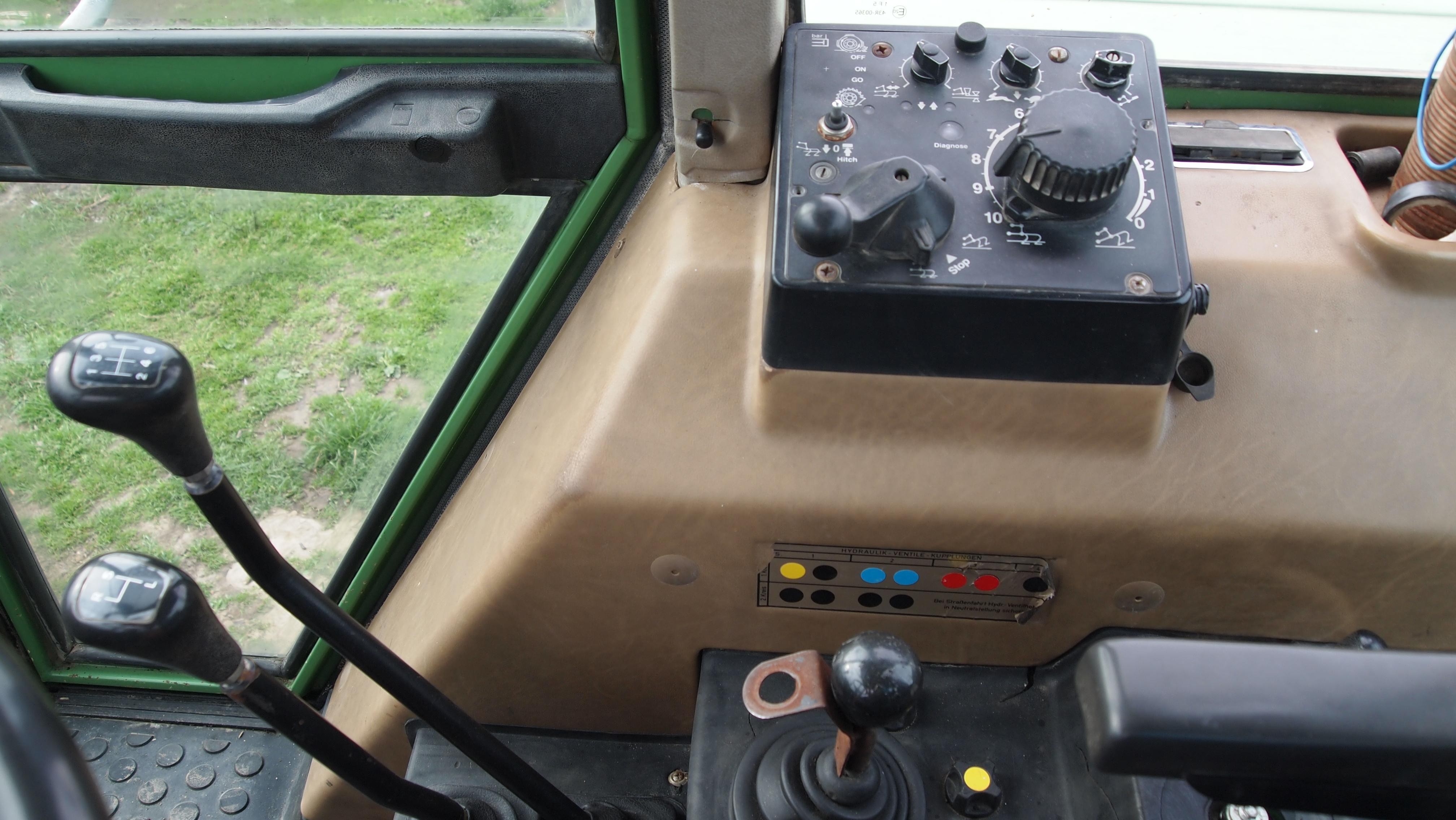 CIĄGNIK FENDT FAVORIT 614 LSA — zdjęcie 6