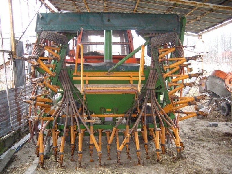 siewnik pneumatyczny AMAZONE - 5 M