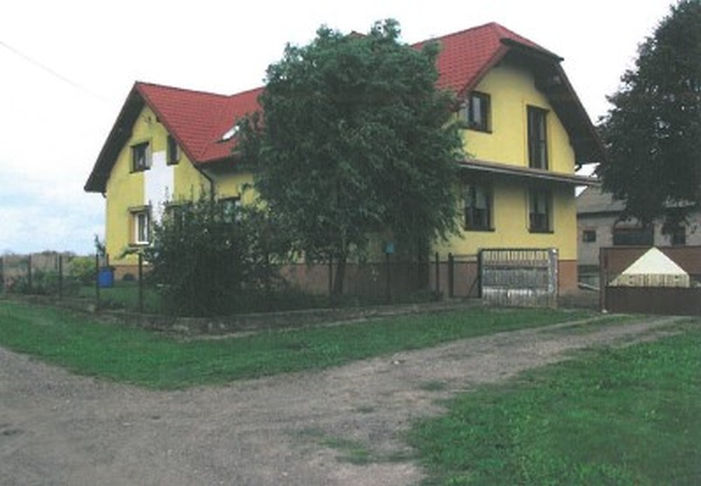 Dom mieszkalny oraz budynek gospodarczy - Rewica A (Skierniewice)