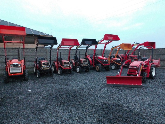 ładowacz Czołowy TUR yanmar kubota iseki hinomoto shibaura mitsubishi — zdjęcie 2