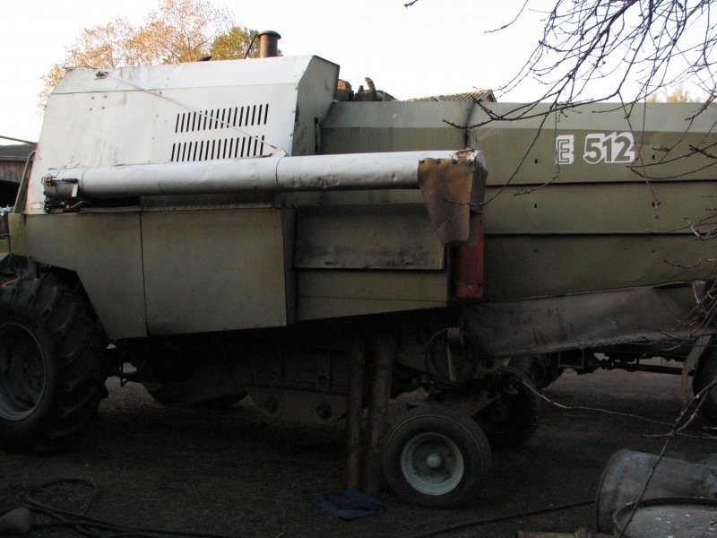 Kombajn zbożowy Fortschritt 512 86r. — zdjęcie 1