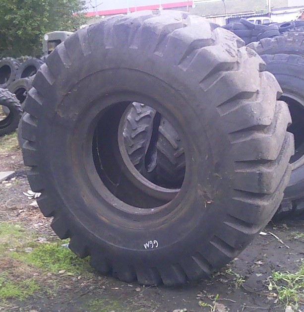 (G611) Opona 26.5 R29 EM Barum — zdjęcie 2