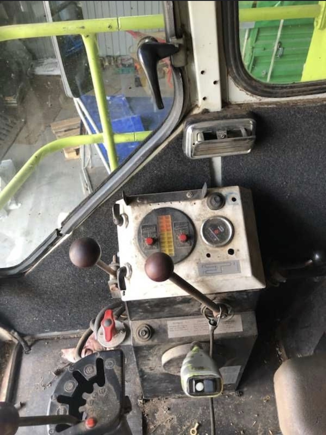 Kombajn Claas Dominator 106 — zdjęcie 4
