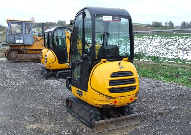Minikoparka gąsienicowa JCB 8018 z roku 2007 — zdjęcie 3