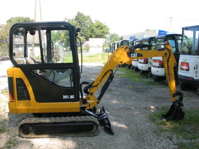 Sprzedam koparki CAT 3018 C z 2007 i 2008 roku — zdjęcie 5