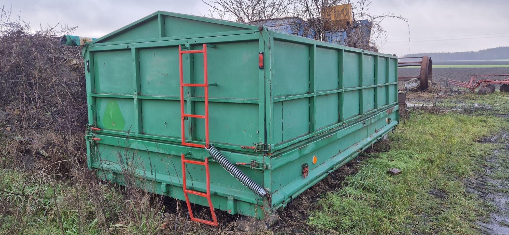 Zabudowa przyczepy HL8011 — zdjęcie 4