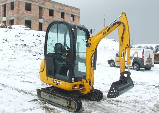 minikoparka JCB 8018 - rok 2008. — zdjęcie 3