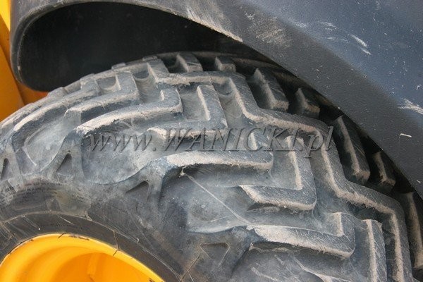 mini koparko-ładowarka JCB mini CX z 2006 roku — zdjęcie 3