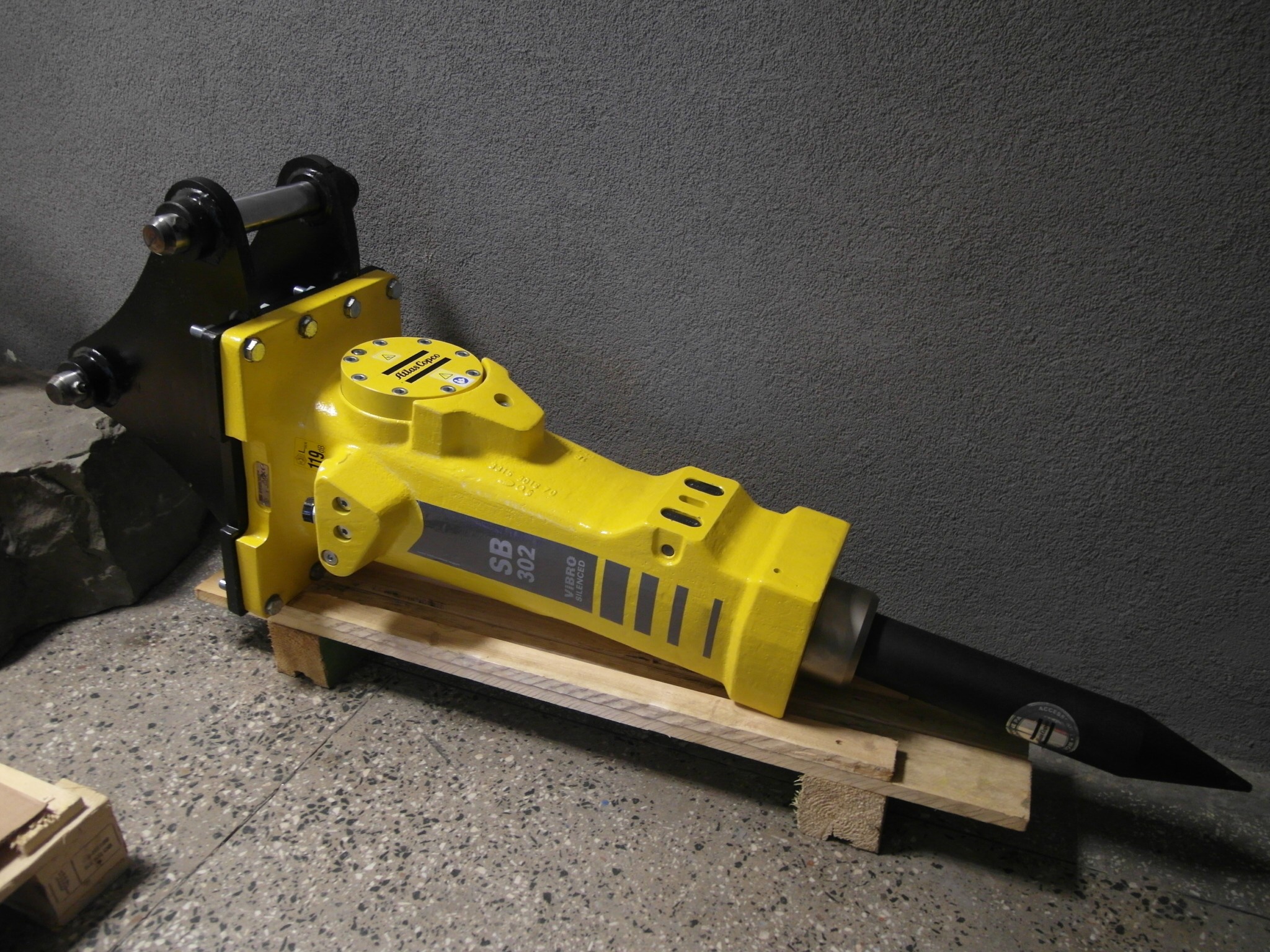 Młot hydrauliczny 300kg Atlas Copco SB 302 — zdjęcie 1