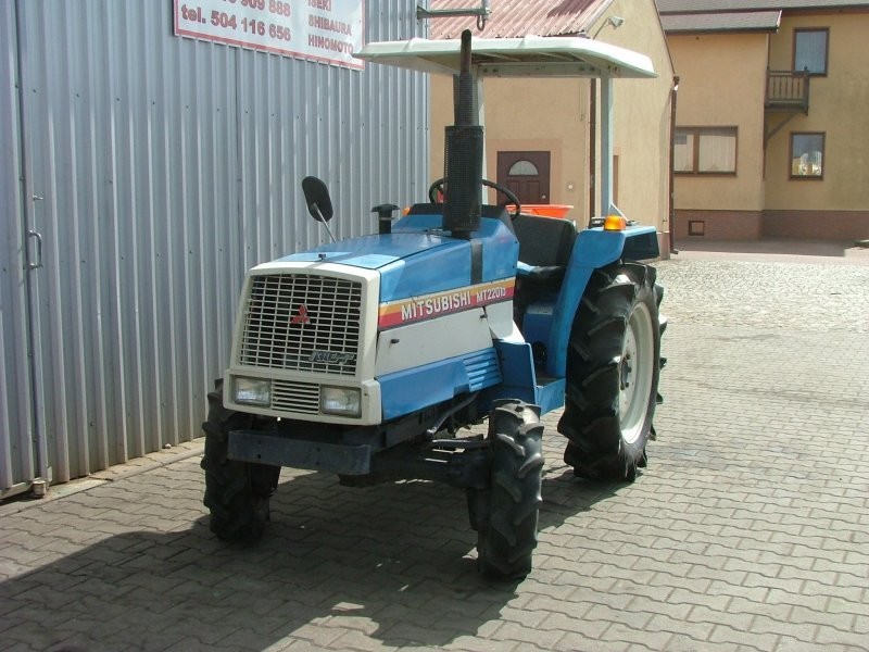 Mini Ttaktorek Mitsubishi MT2201D, 22KM, 4x4 — zdjęcie 1