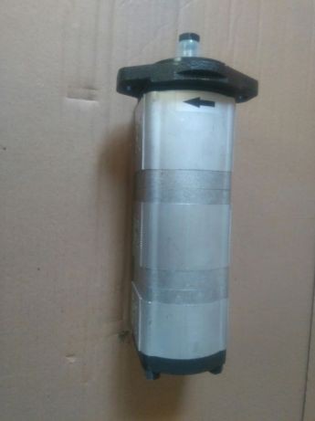Pompa hydrauliczna Renault 3-sekcyjn 110.54 120.54 133.54 145.54 155.5 — zdjęcie 2