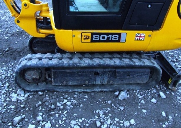 JCB 801.8 rok 2007 Minikoparka — zdjęcie 2