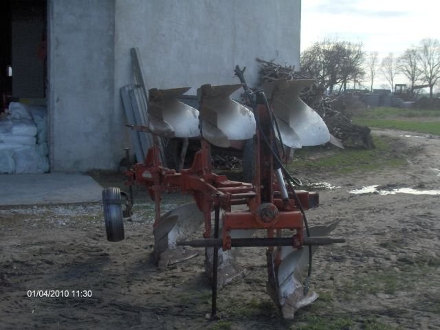 Sprzedam pług KUHN — zdjęcie 4