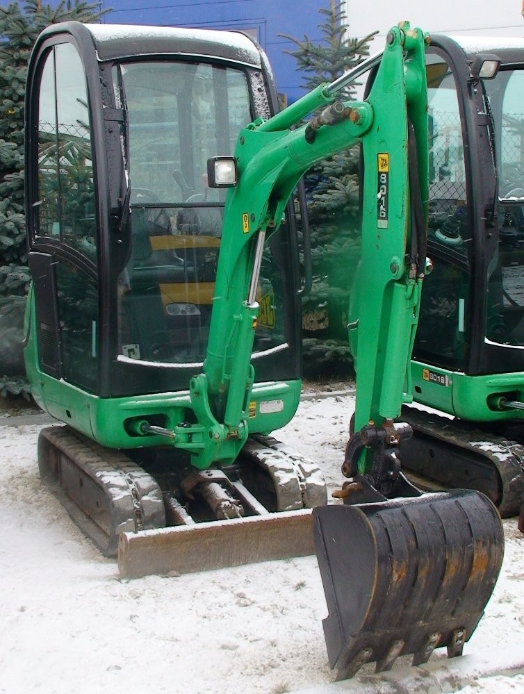 JCB 8016 2006 19KM 1800mth MINIKOPARKA GWARANCJA — zdjęcie 1