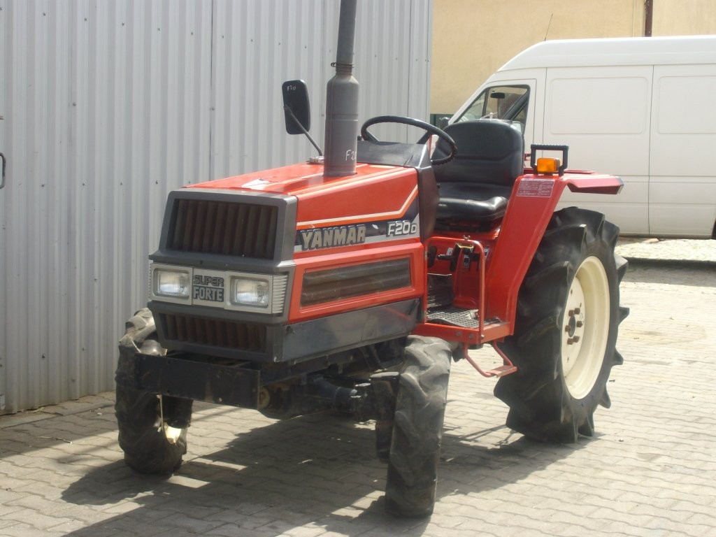 Mini Traktorek YANMAR F20D kubota iseki 20 KM4x4 — zdjęcie 2
