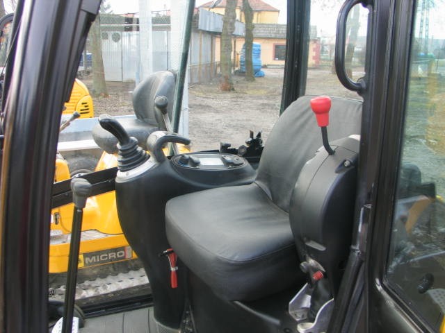  JCB 8014 z 2012 roku  — zdjęcie 6