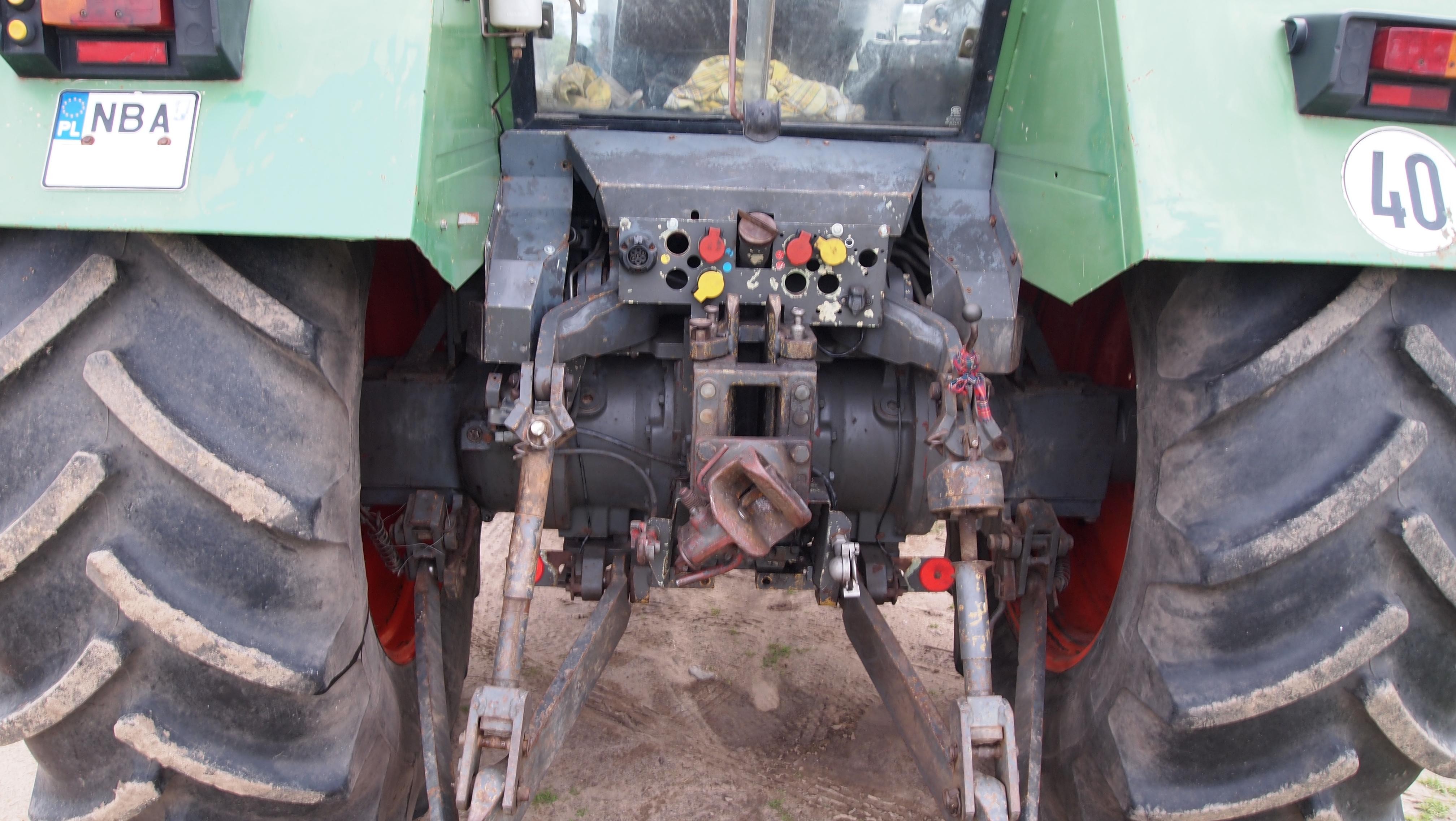 CIĄGNIK FENDT FAVORIT 614 LSA — zdjęcie 4