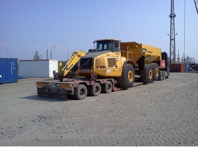 TRANSPORT MASZYN BUDOWLANYCH — zdjęcie 3