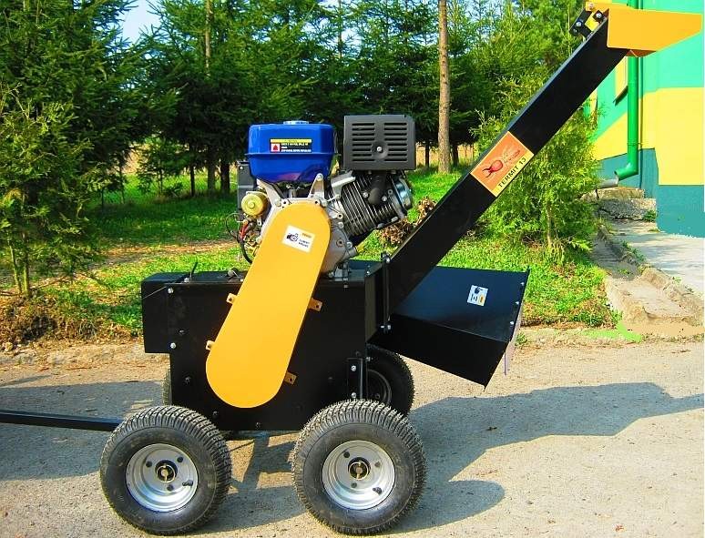 Rębak do gałęzi TERMIT 13ES, model 3- nożowy, silnik 13KM, rozrusznik — zdjęcie 2